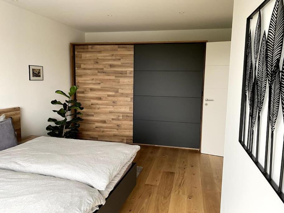 Modernes City-Appartement Neustadt an der Weinstraße Eksteriør bilde
